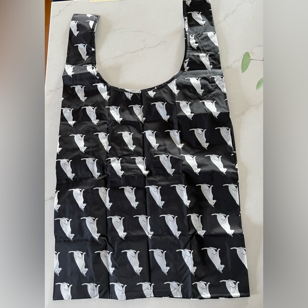 Big Baggu Large White Dog Print Bag